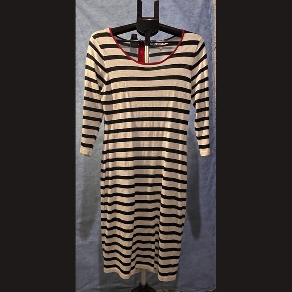 I’m In Love With Derek Striped Dress Size Extra-Large - Picture 1 of 4